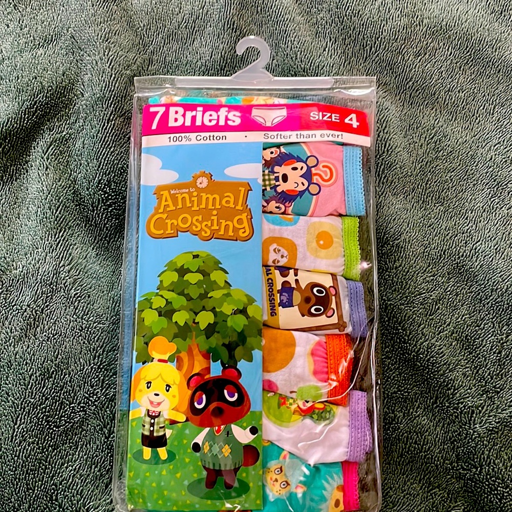 NWT - Animal Crossing Girls Underwear Briefs, Size 4, Pack of 7